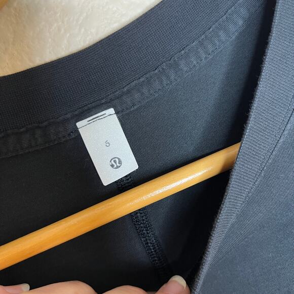 Lululemon Black Short Sleeve Tee Size 6 - Picture 3 of 10